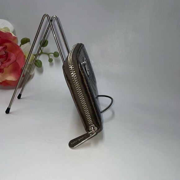 Vintage Michael Kors Zippy Wallet - Picture 3 of 7